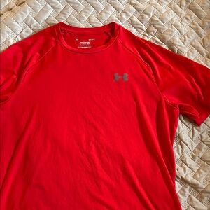 Under Armour Red Short Sleeve Tee for Active Comfort